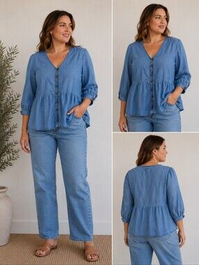 Liz Claiborne Denim-Style Blue Button Front Women's Shirt Size Medium